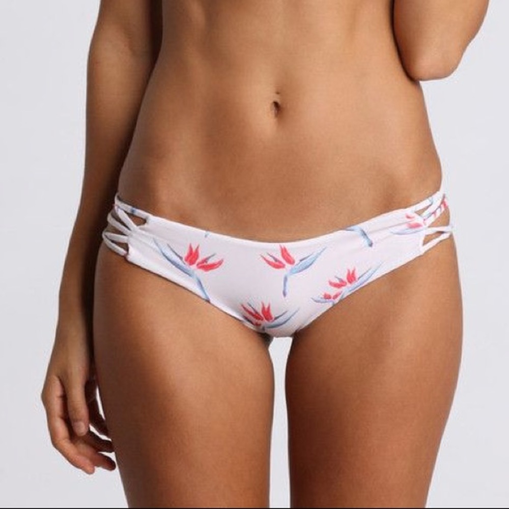 Acacia La Riviera Bottoms in Bird of Paradise